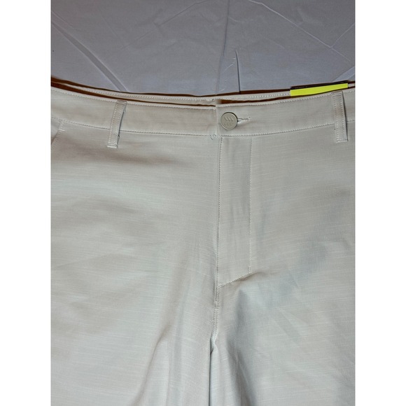 All in‎ Motion Mens Golf Shorts Beige Flat Front Performance Stretch Size 38 - Picture 2 of 4